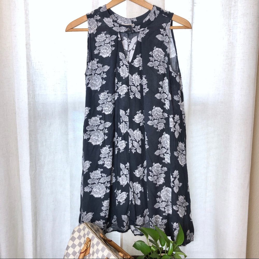 ⭕️Sold⭕️Hippie Laundry Mock Neck Floral Print Swing Dress